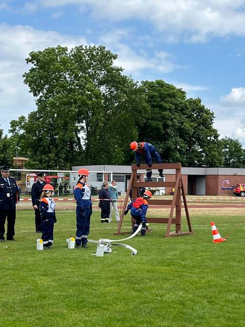 Wettbewerb auf dem Sportplatz